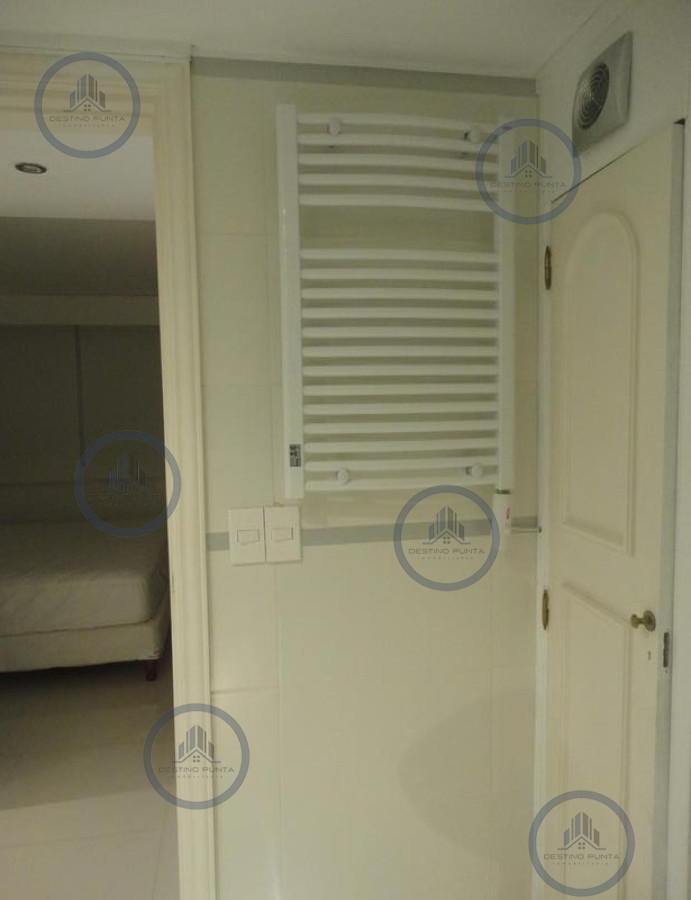 Apartamento ID.956 - Apartamento de 6 Dormitorios Frente al Puerto de Punta del Este