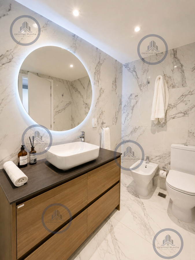 Apartamento ID.1122 - Moderno Apartamento de 2 Dormitorios en Torre Venetian sobre Playa Mansa