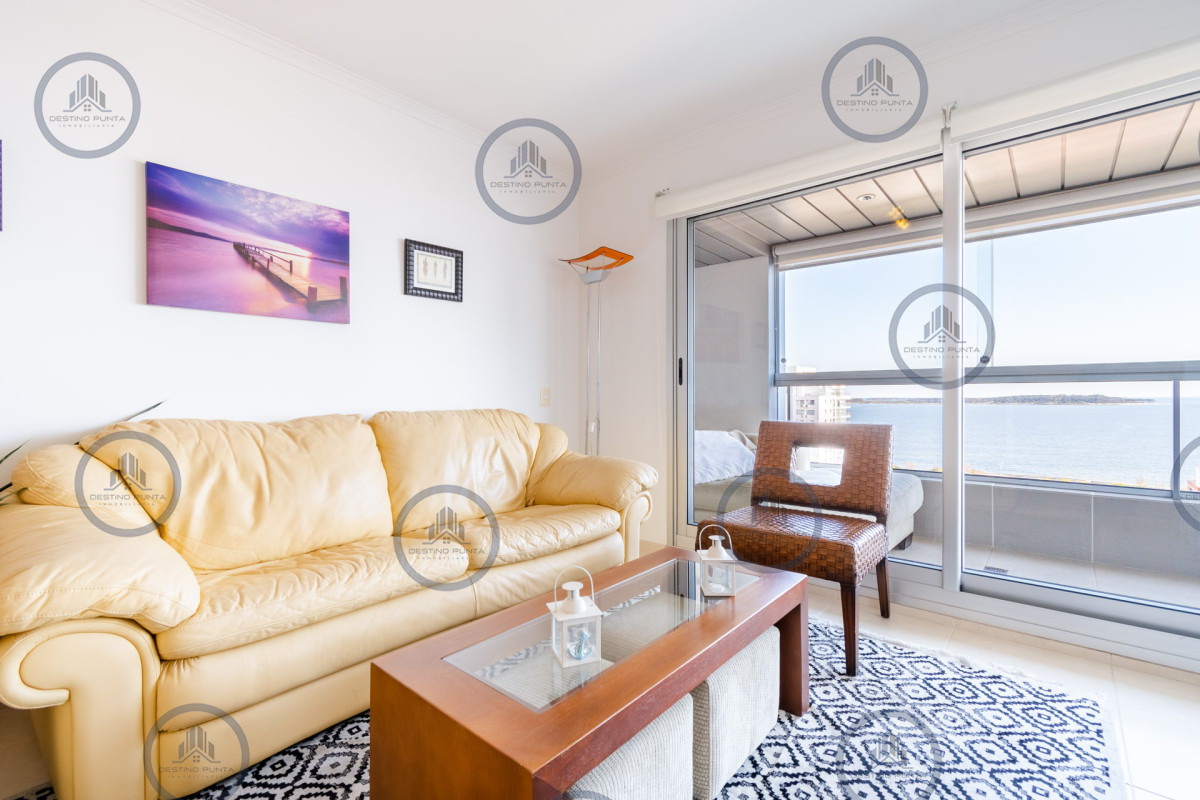 Apartamento ID.364 - Excelente Apartamento de 2 Dormitorios y Parrillero, Playa Mansa Punta del Este