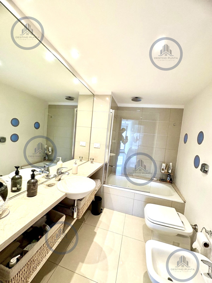 Apartamento ID.3002 - Alquiler temporal de apartamento de 2 dormitorios a pasos de Punta Shopping