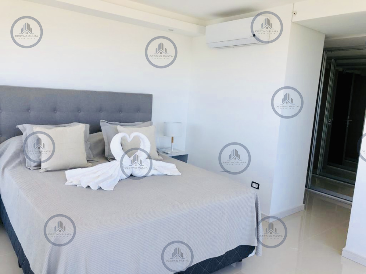 Apartamento ID.167 - Venta y alquiler temporario de apartamento piso alto en torre con servicios. Dos dormitorios más dependencia 