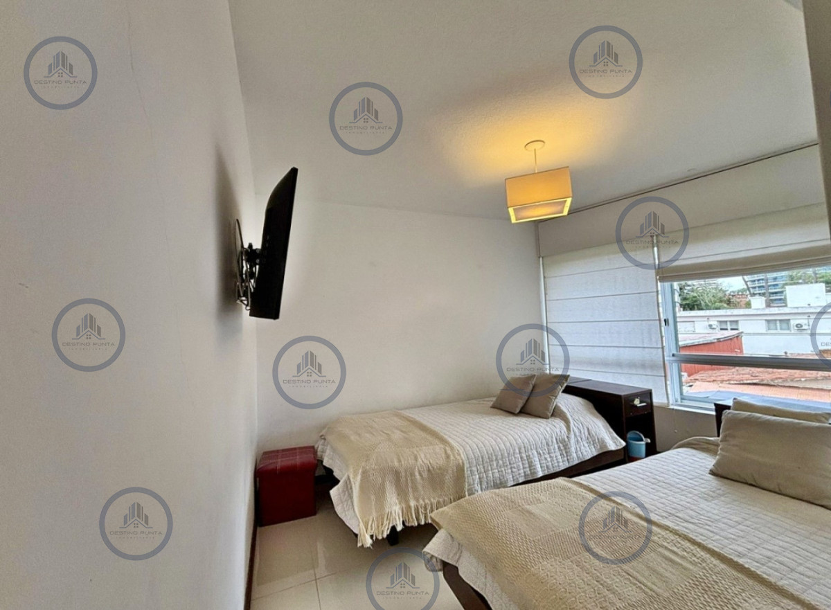 Apartamento ID.3205 - Apartamento amplio de 3 dormitorios más dependencia con estufa a leña 