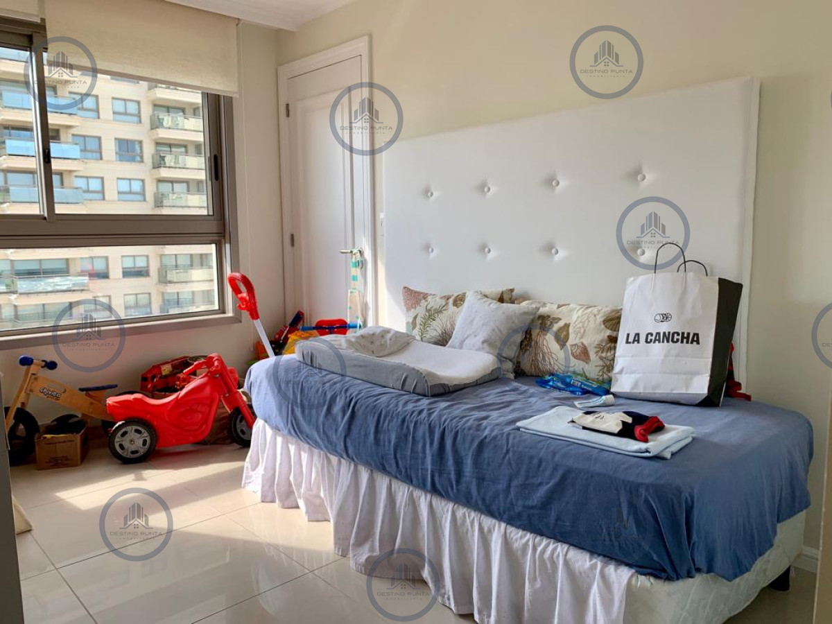 Apartamento ID.241 - Excelente Apartamento de 3 Dormitorios en Playa Brava - Punta del Este