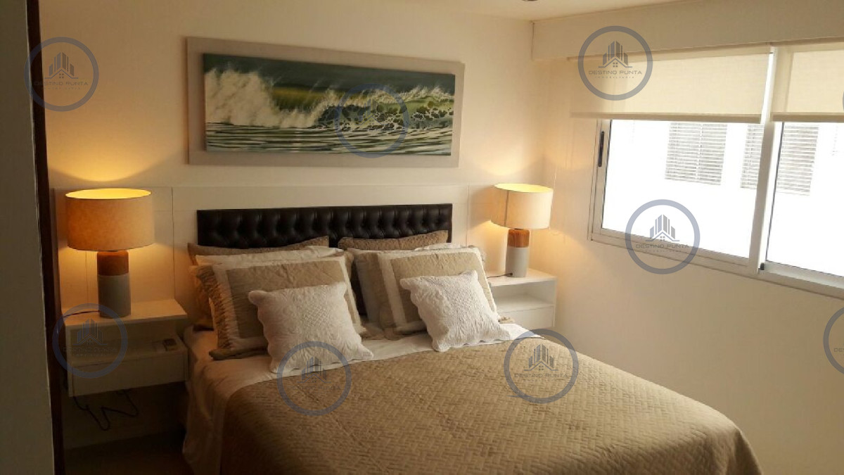 Apartamento ID.956 - Apartamento de 6 Dormitorios Frente al Puerto de Punta del Este