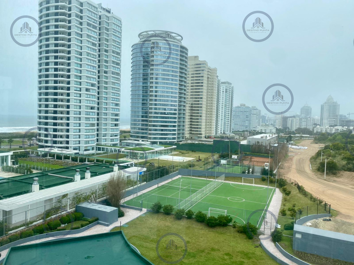 Apartamento ID.2159 - Oportunidad Moderno Apartamento de 2 Dormitorios y Dependencia a Pasos de Playa Brava