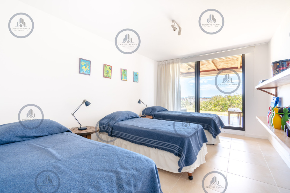 Apartamento ID.9 - Alquier temporario de amplio departamento de tres dormitorios con jardín, Punta Ballena