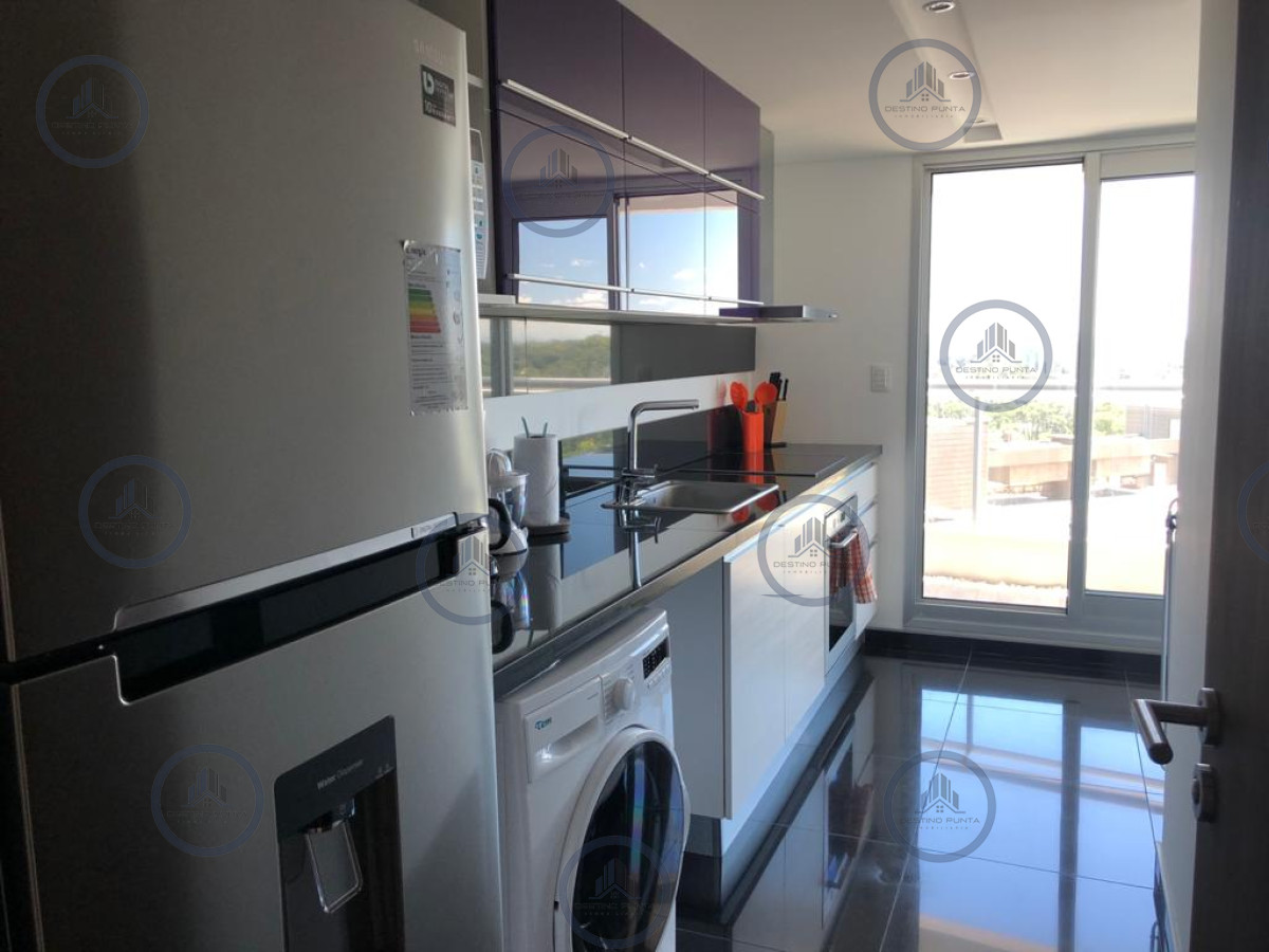 Apartamento ID.164 - Venta y alquiler temporario de apartamento de un dormitorio con parrillero en Playa Brava