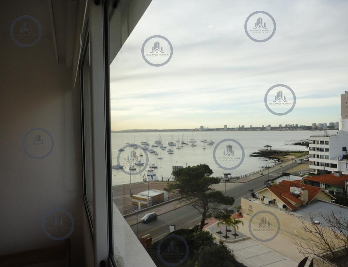 Apartamento ID.956 - Apartamento de 6 Dormitorios Frente al Puerto de Punta del Este