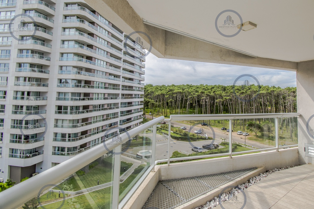 Apartamento ID.311 - Apartamento de 2 Dormitorios + Servicio - Look Brava