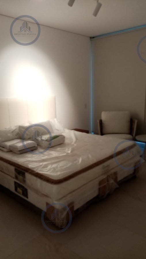 Apartamento ID.1651 - Alquiler temporario de apartamento Premiun central de tres dormitorios Le Parc III sobre Playa Brava