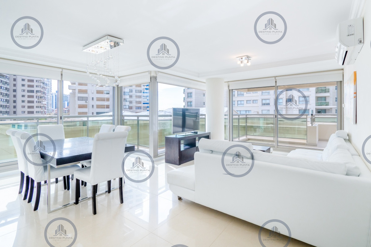 Apartamento de 2 Dormitorios en Imperiale — fotografía 1