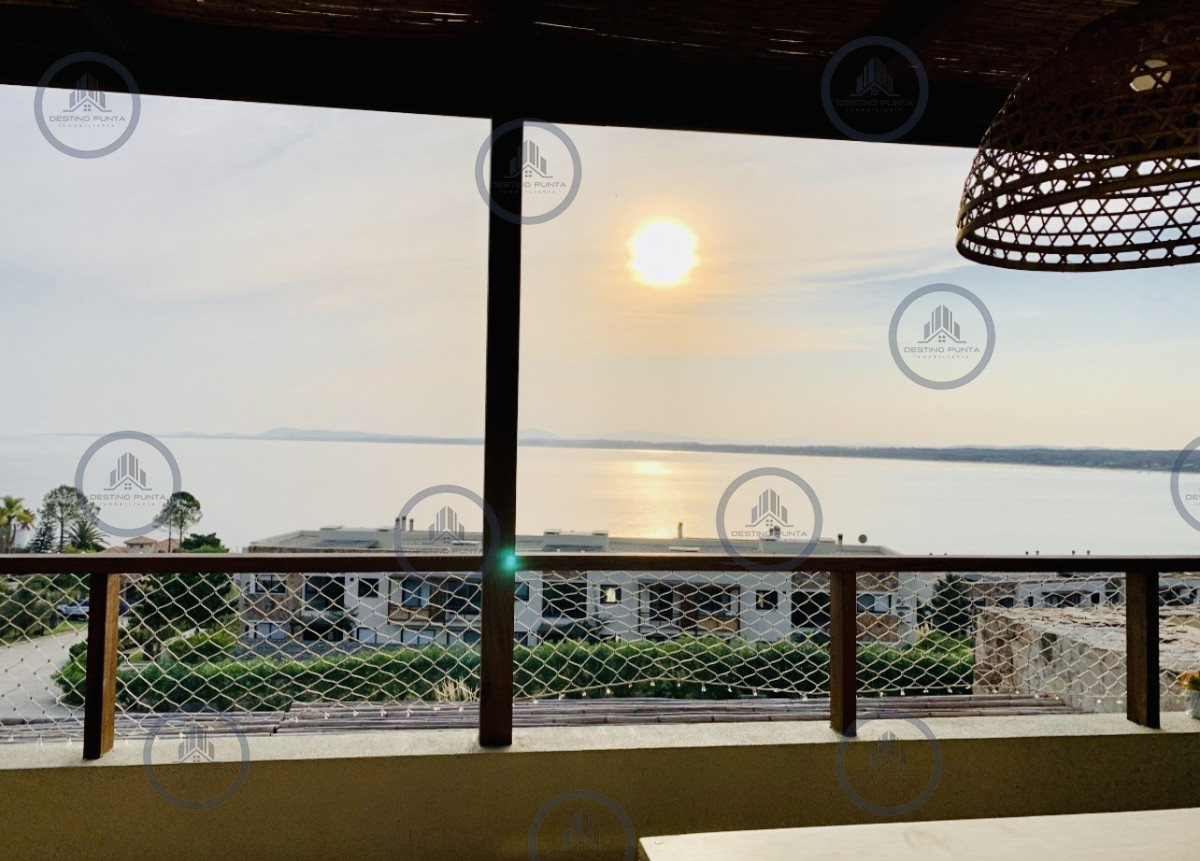 Apartamento ID.125 - Alquiler temporario de apartamento de dos dormitorios con parrillero, Punta Ballena