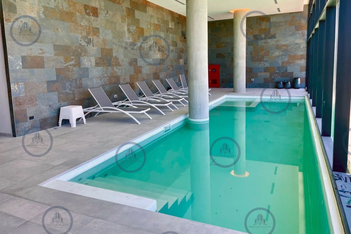 Apartamento ID.1835 - Moderno Monoambiente en Torre con Servicios sobre Roosevelt, Punta del Este