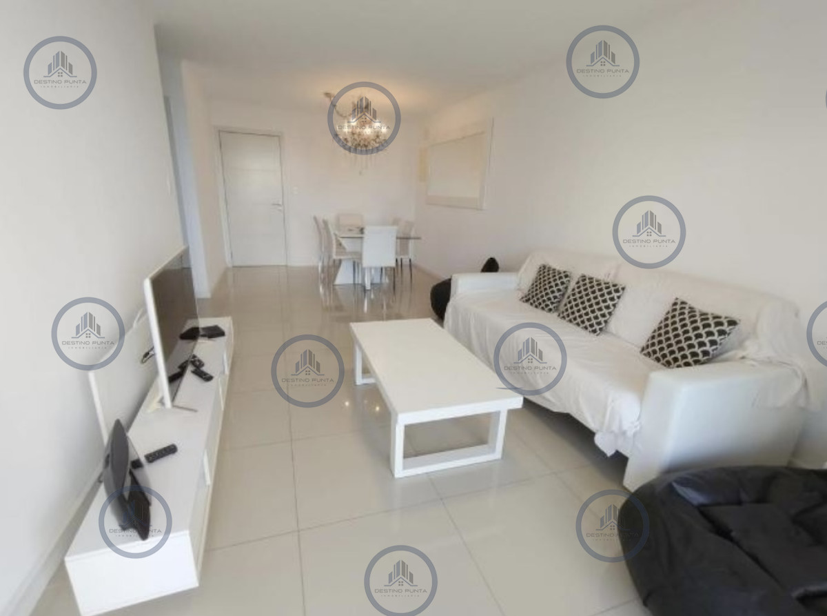 Apartamento ID.2106 - Apartamento de 3 Dormitorios y Parrillero en Playa Brava - Punta del Este