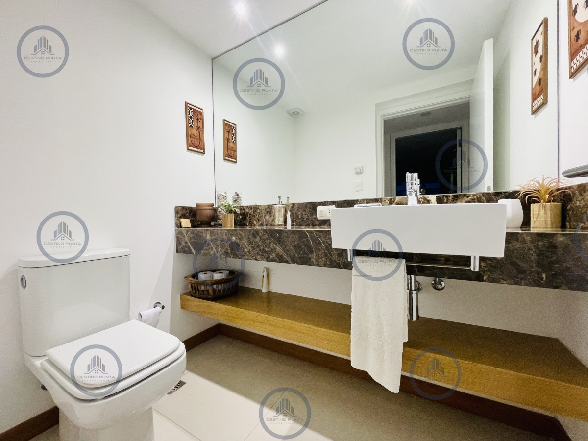 Apartamento ID.2024 - Moderno Apartamento Frente Al Mar, 3 Dormitorios y Dependencia