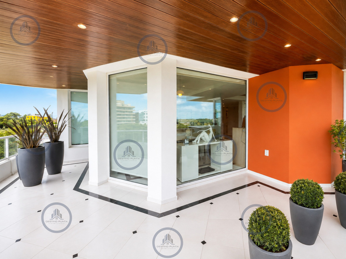 Apartamento ID.3221 - Exclusivo Apartamento Frente al Mar en Playa Brava, 4 Dormitorios 