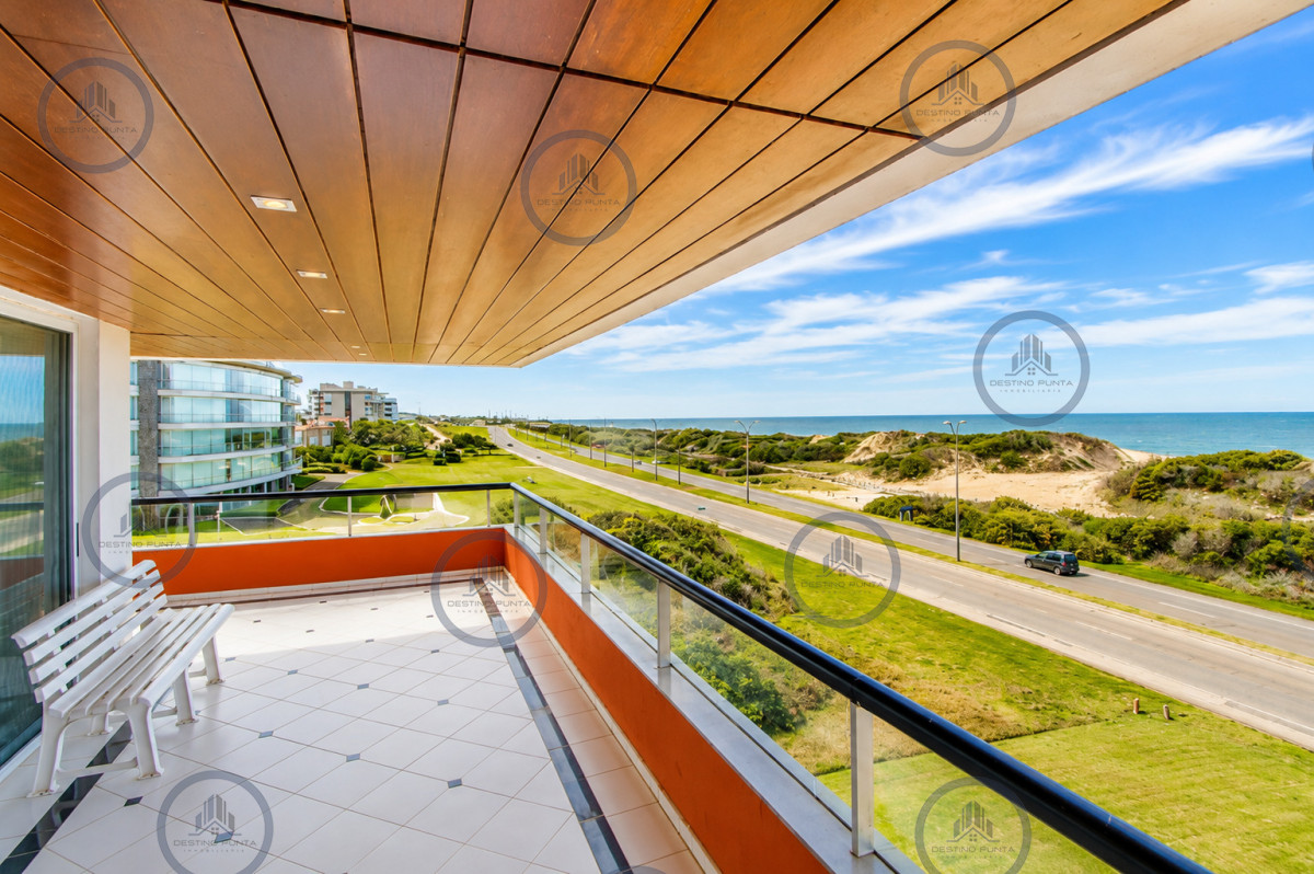 Penthouse frente al mar en Playa Brava, 4 Dormitorios, Barbacoa y Jacuzzi - Rincón del Indio — fotografía 4