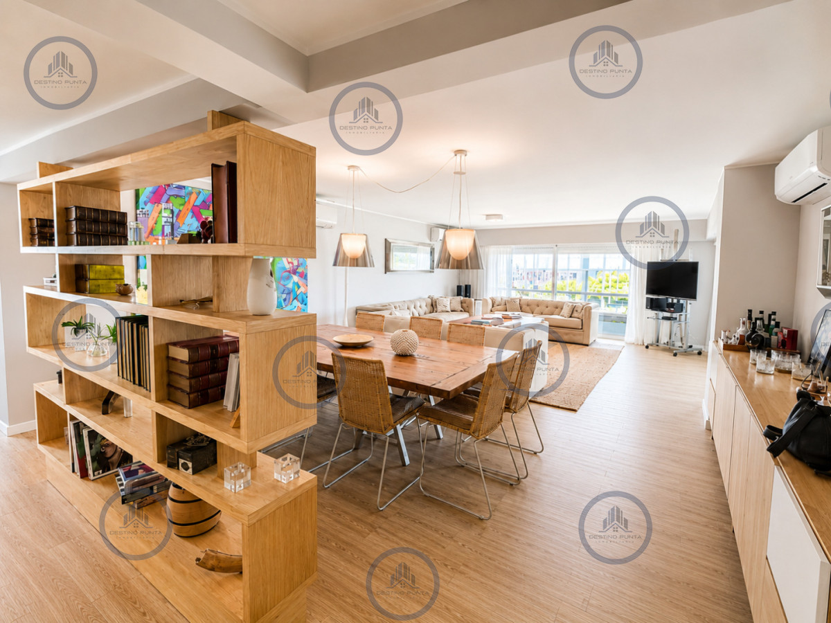 Apartamento ID.3027 - Espectacular Apartamento de 3 Dormitorios en Península de Punta del Este. En Venta y Alquiler Anual