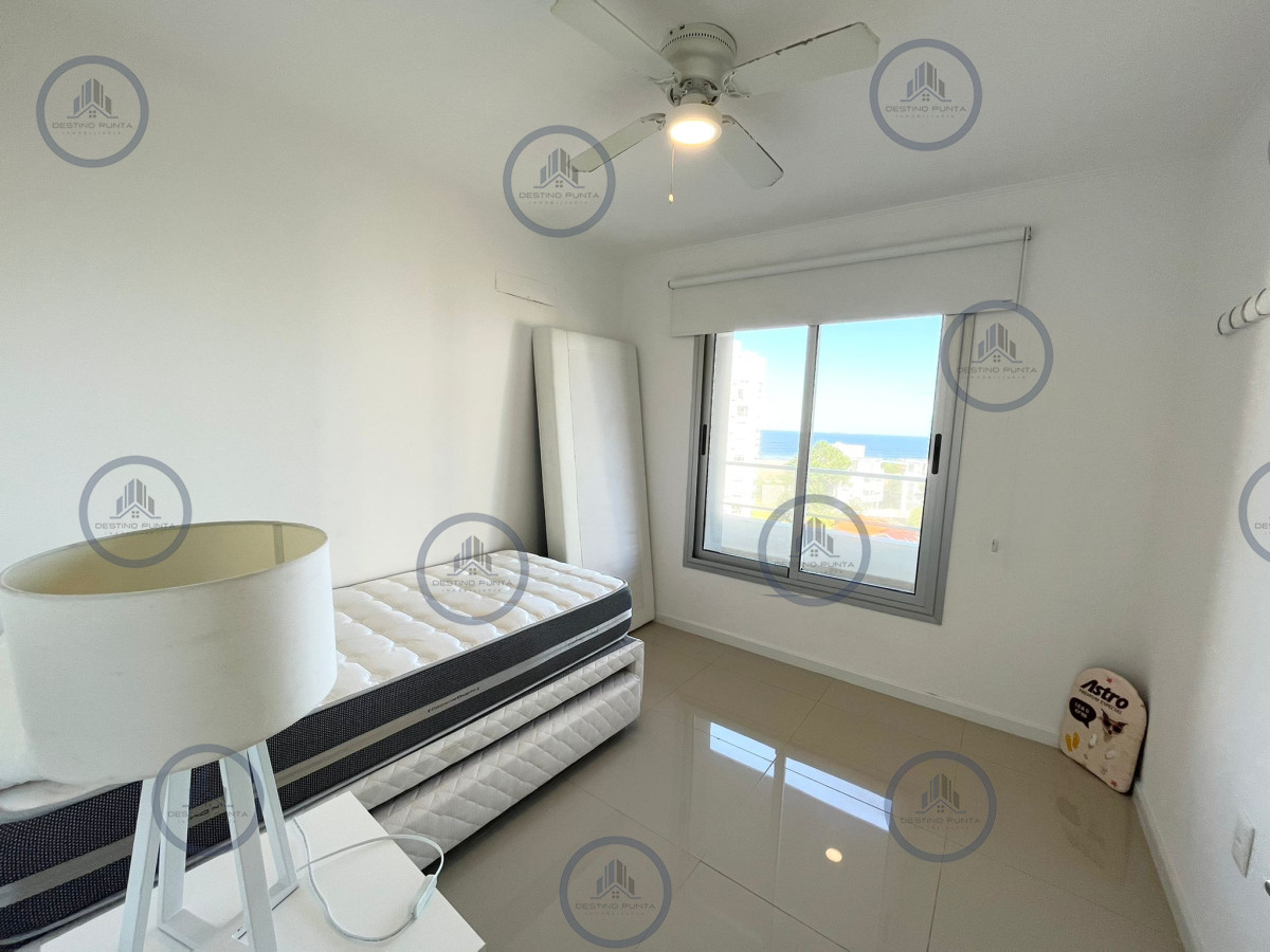 Apartamento ID.2106 - Apartamento de 3 Dormitorios y Parrillero en Playa Brava - Punta del Este