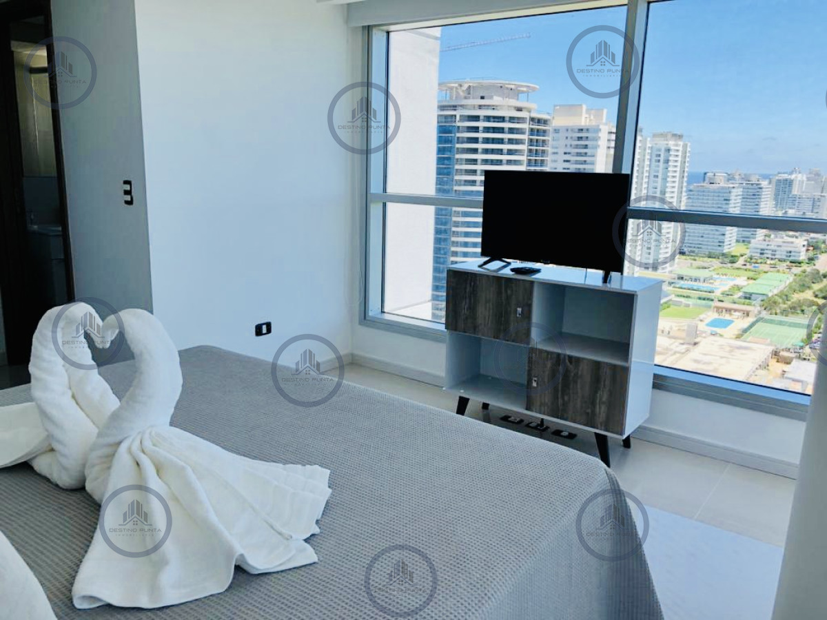 Apartamento ID.167 - Venta y alquiler temporario de apartamento piso alto en torre con servicios. Dos dormitorios más dependencia 