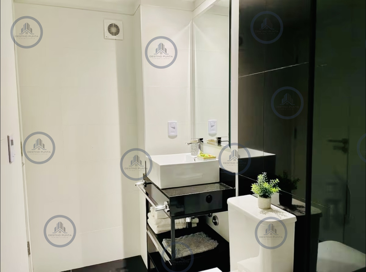 Apartamento ID.2339 - Apartamento de 1 dormitorio en alquiler de temporada Art Tower, Punta del Este