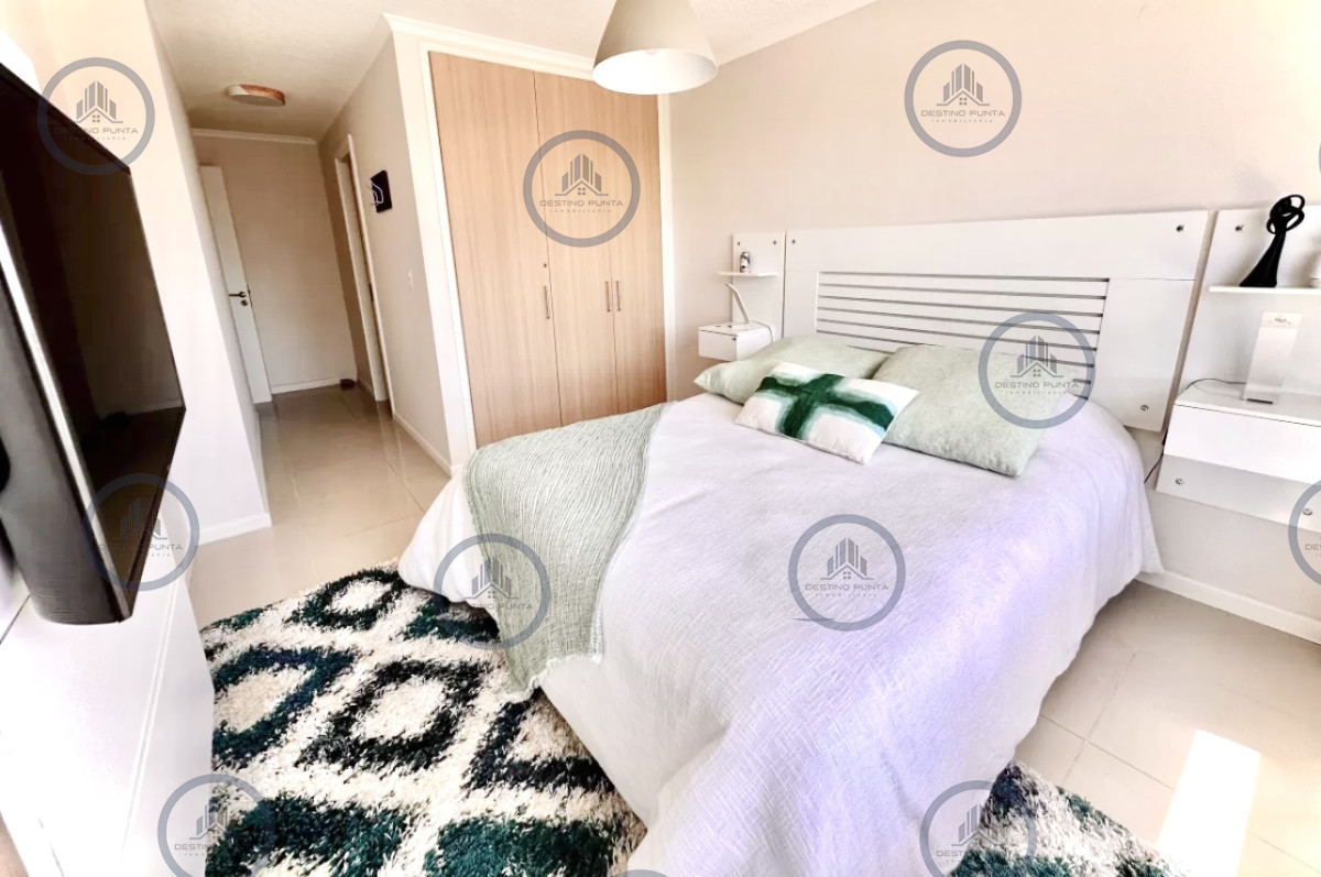 Apartamento ID.176 - Apartamento de 3 Dormitorios en Venta, Ocean Drive Punta del Este