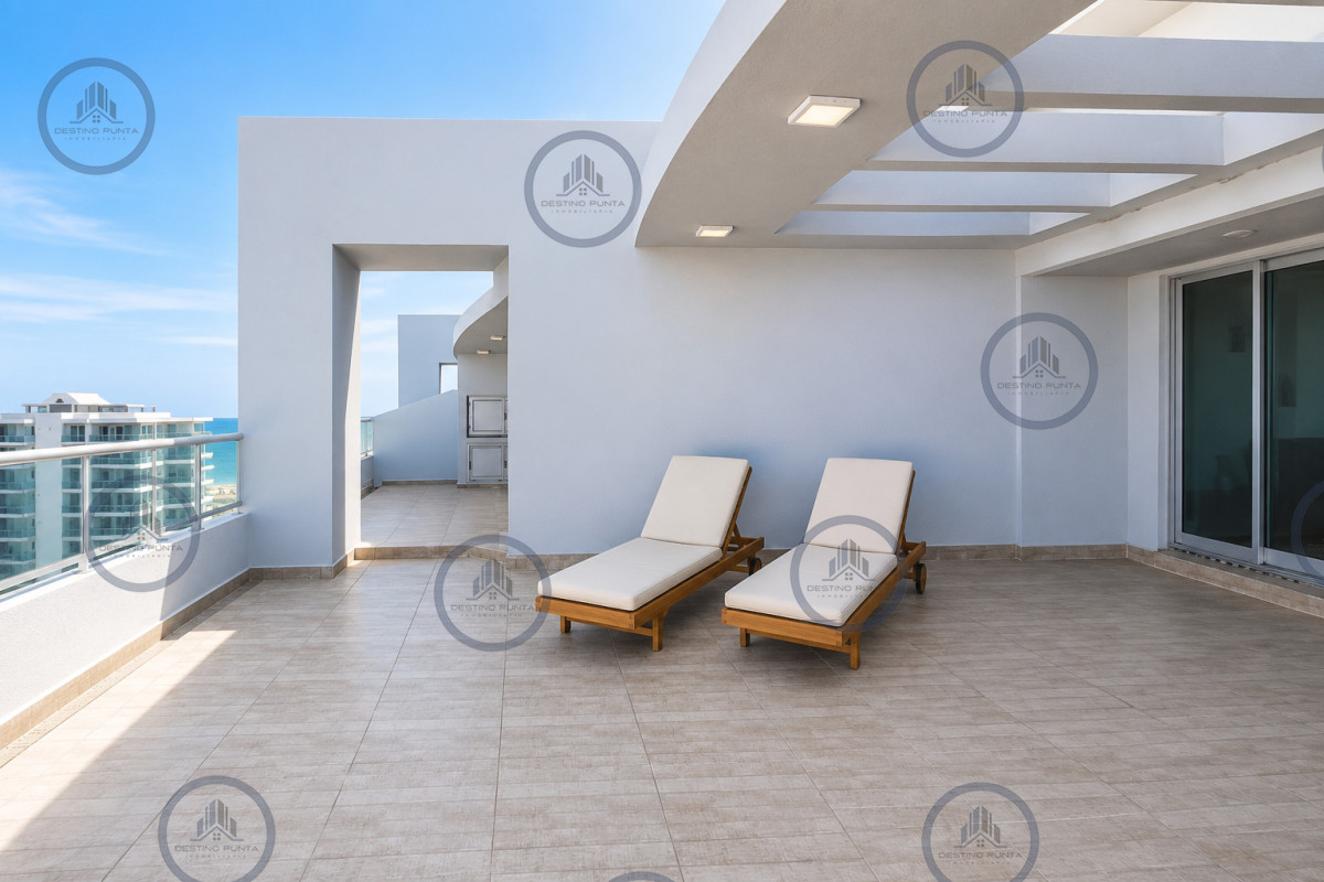 Apartamento ID.150 - Espectacular Penthouse Duplex con 4 Dormitorios + Dependencia y Terraza con Parrillero, en torre premium de Playa Brava, Punta del Este