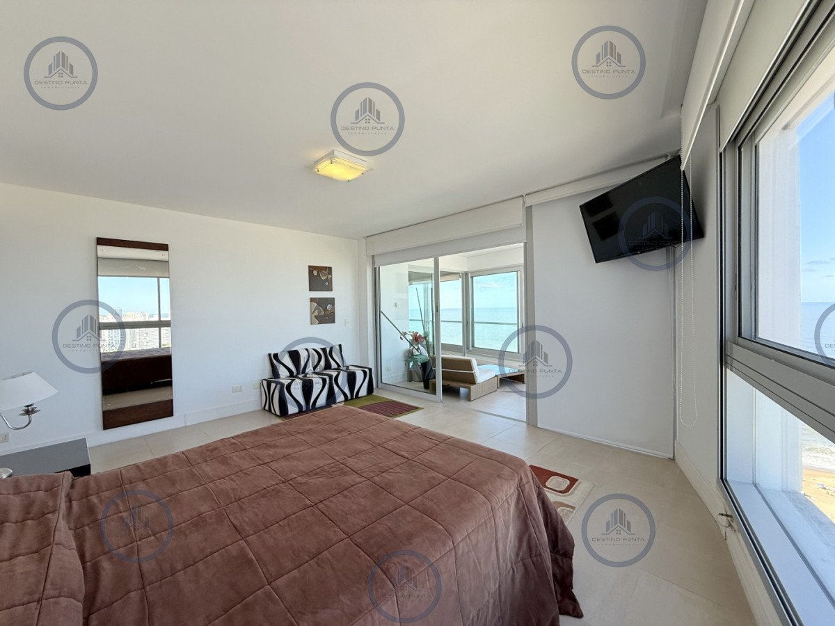 Apartamento ID.219 - Alquiler temporario de apartamento esquinero piso alto en Torre Le Parc, Playa Brava