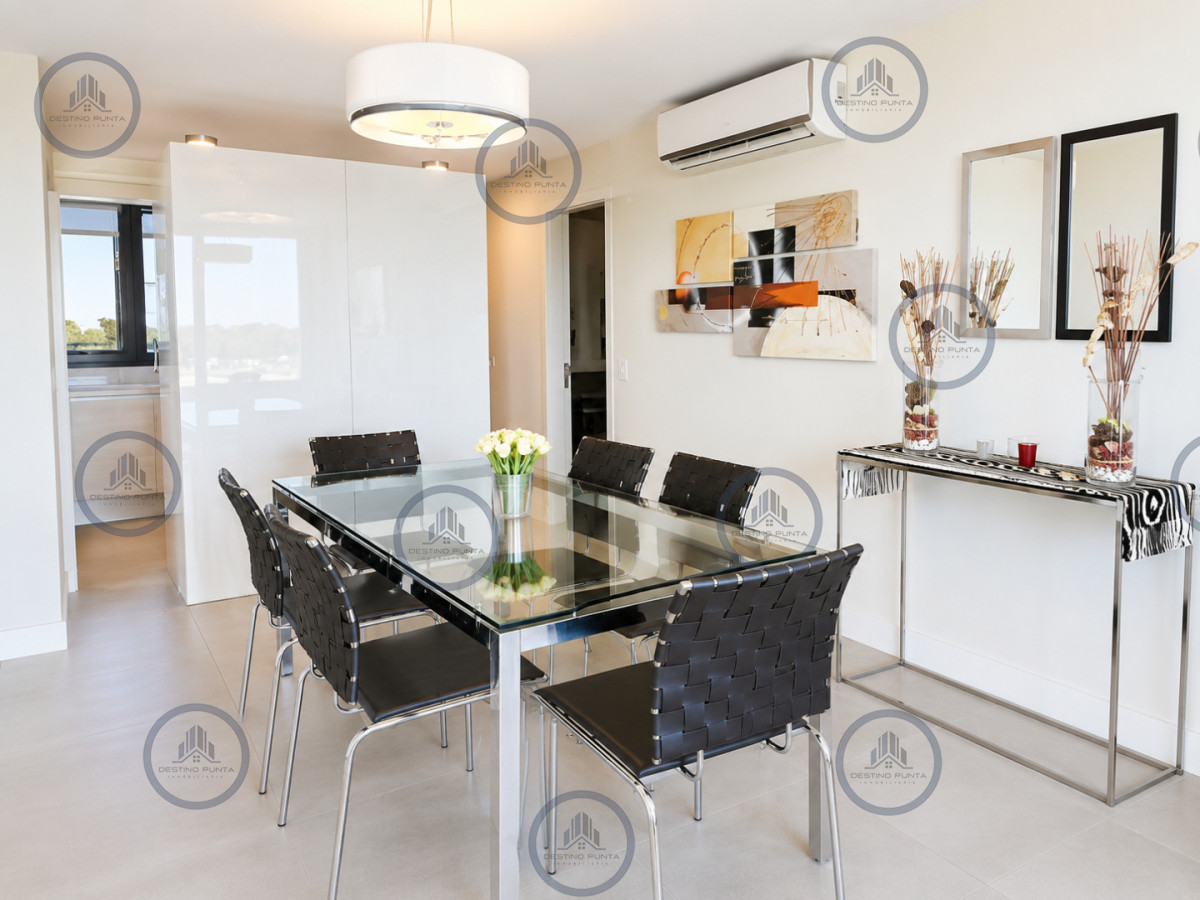 Apartamento ID.2427 - Apartamento de 2 Dormitorios en piso alto con excelentes amenities, a metros de Playa Mansa, Punta del Este