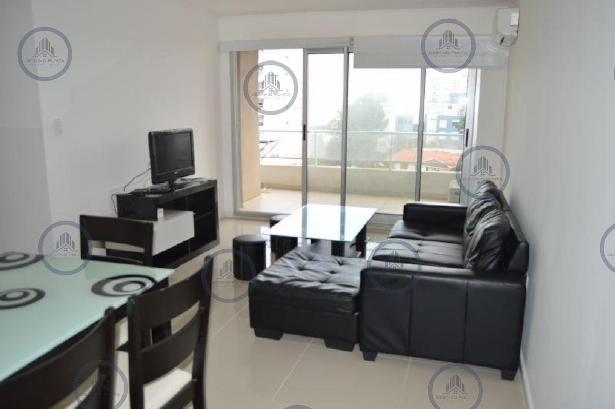 Apartamento ID.601 - Muy Buen Apartamento de 2 Dormitorios en Aidy Grill, Punta del Este