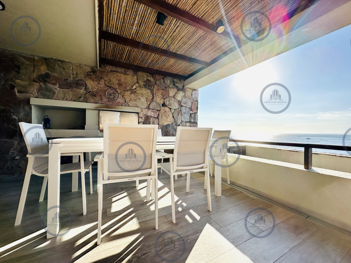 Apartamento ID.108 - Alquiler temporario de apartamento con la mejor ubicación del complejo, unidad de dos dormitorios con parrillero de uso exclusivo, Punta Ballena