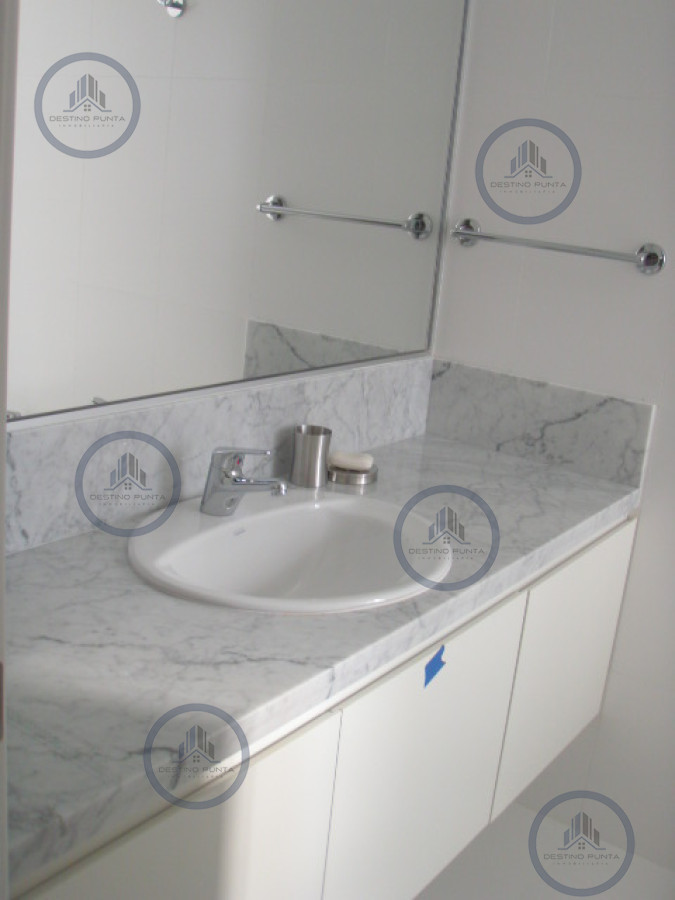 Apartamento ID.50 - Alquiler temporario de departamento esquinero en torre Le Parc, Punta del Este