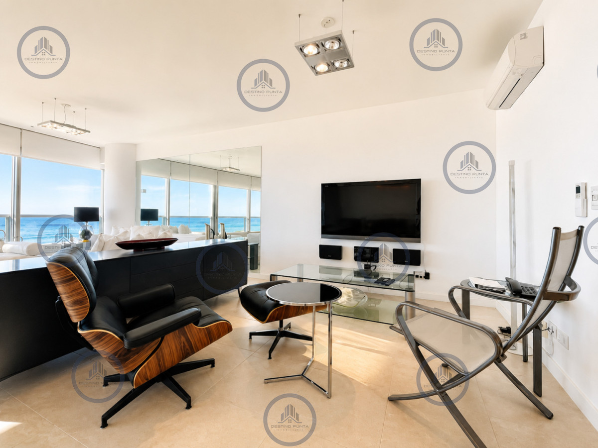 Apartamento ID.48 - Apartamento esquinero de 3 Dormitorios ý Dependencia de servicio, Torre LE PARC, playa Brava. Punta del Este