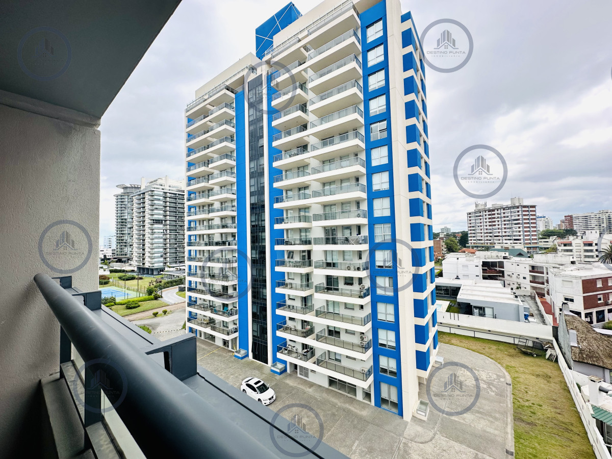 Apartamento ID.1196 - Apartamento de 2 Dormitorios Alquiler Anual, Playa Brava, Punta del Este