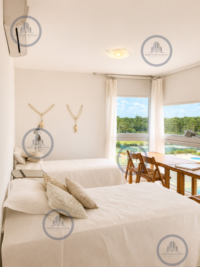 Apartamento ID.48 - Apartamento esquinero de 3 Dormitorios ý Dependencia de servicio, Torre LE PARC, playa Brava. Punta del Este