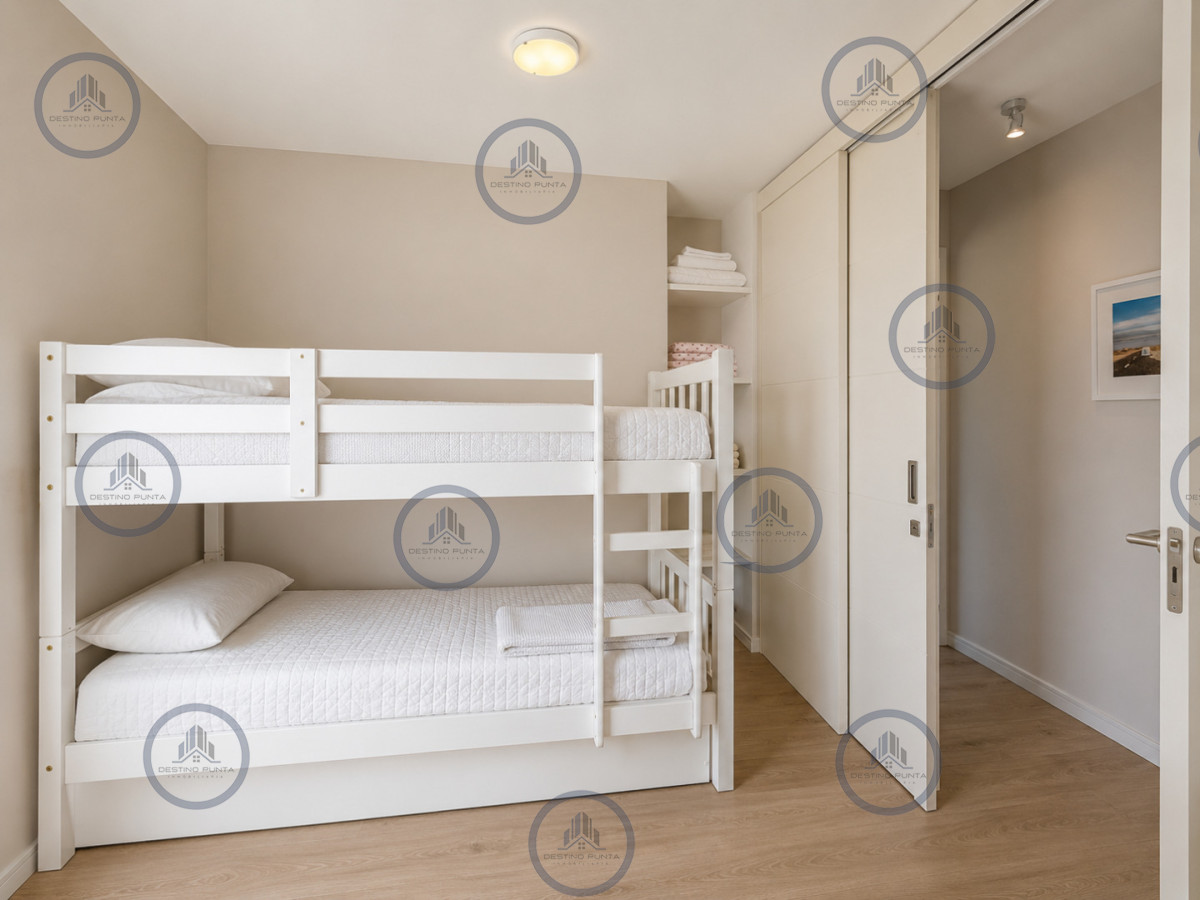 Apartamento ID.3301 - Moderno Apartamento de 3 Dormitorios en Primera Línea del Mar. Blue Marine, Playa Brava Punta del Este