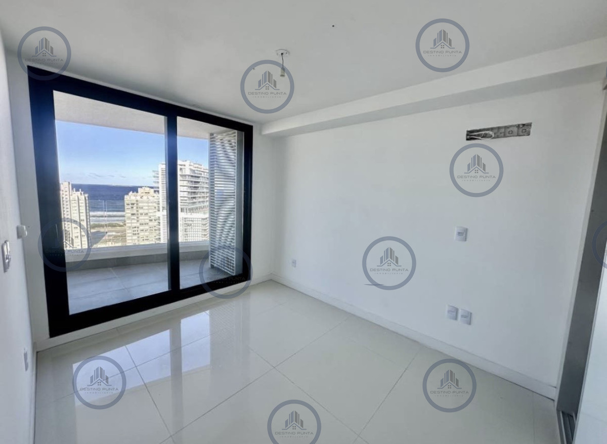 Apartamento ID.733 - Alquiler anual de apartamento de un dormitorio con vista al mar, Punta del este 