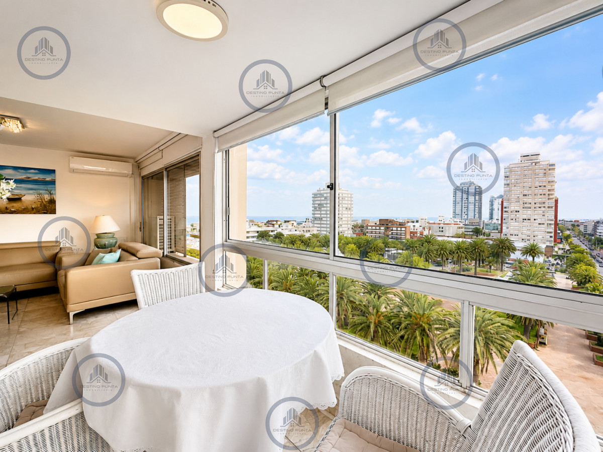 Apartamento ID.2025 - Apartamento en Venta, Península de Punta del Este. 3 Dormitorios con vista, reciclado 