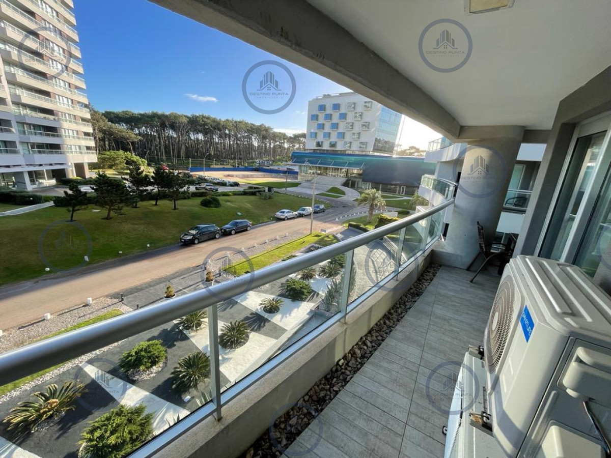 Apartamento ID.2077 - Alquiler temporario de apartamento de 1 dormitorio en playa Brava, Punta del Este