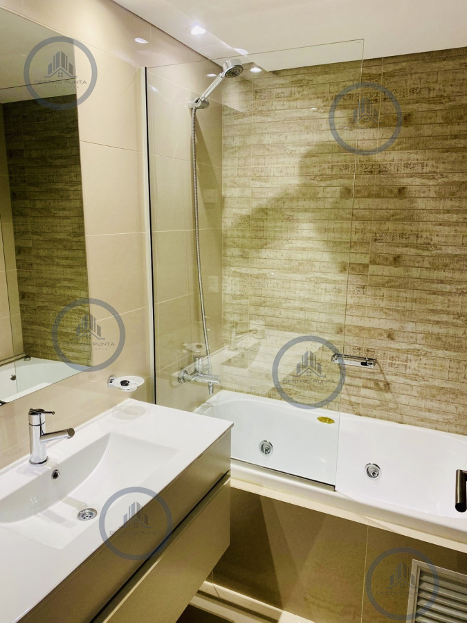 Apartamento ID.2184 - Moderno apartamentro de 2 dormitorios con parrillero de uso exclusivo en alquiler temporario edificio Look Brava