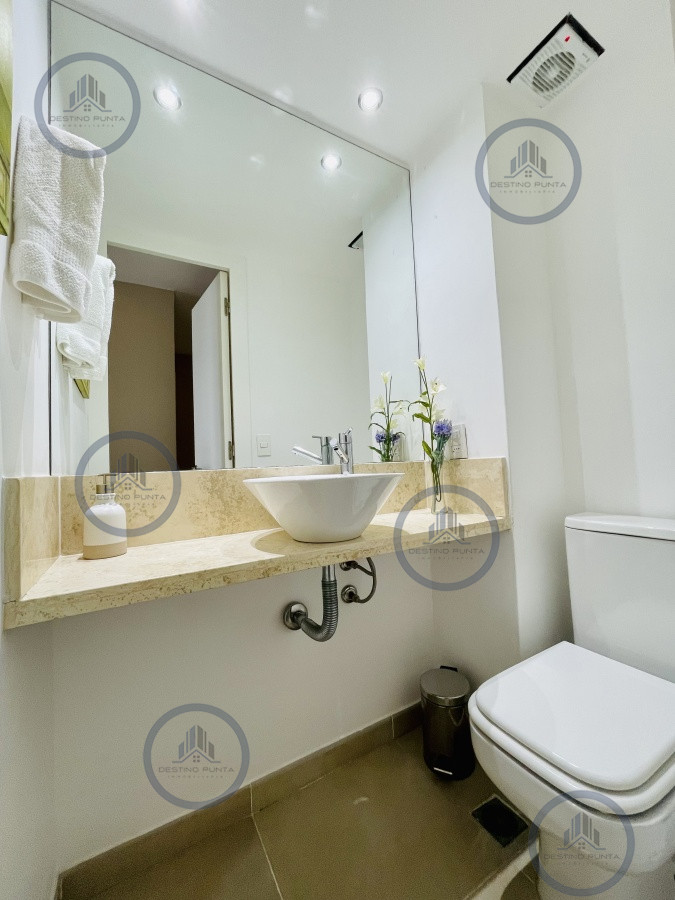 Apartamento ID.928 - Alquiler temporario de apartamento de dos dormitorios con parrillero de uso exclusivo en Punta Ballena