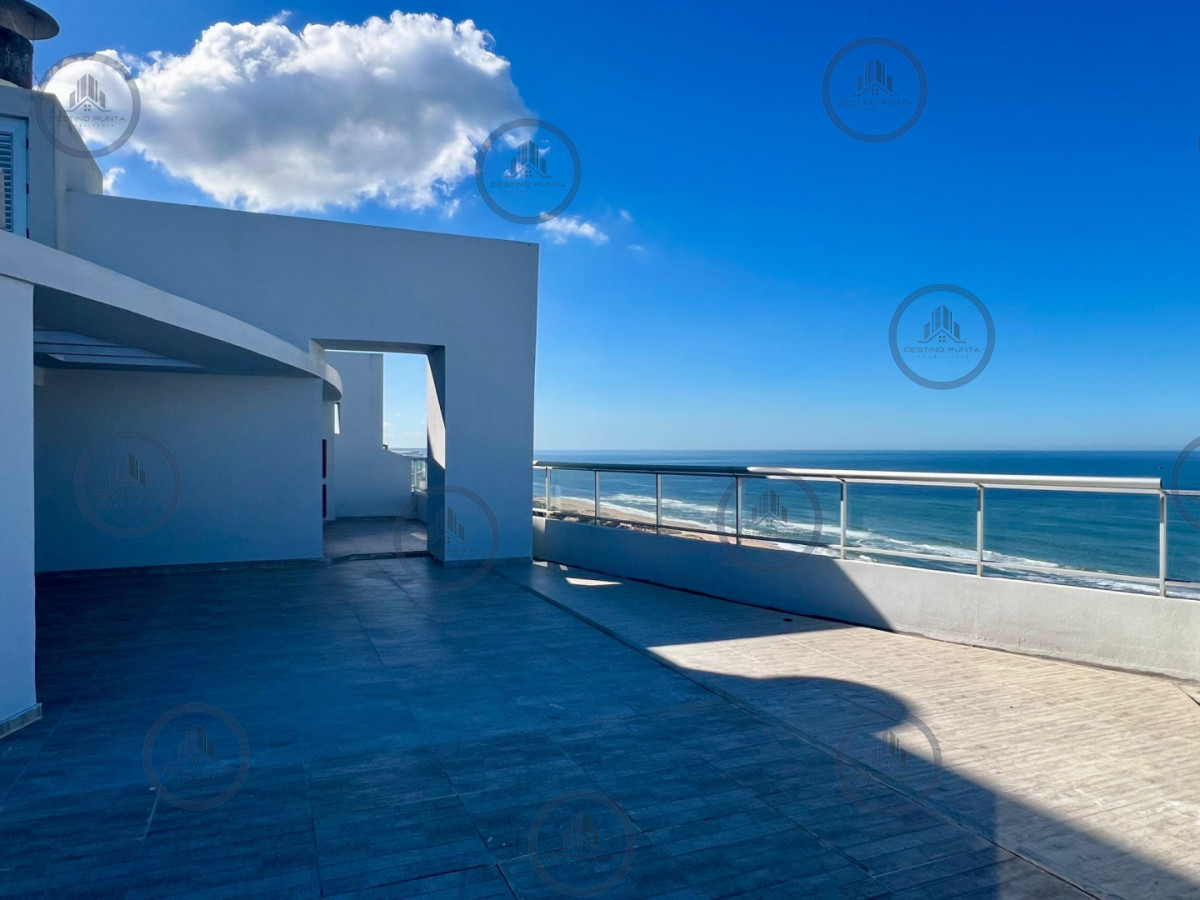 Apartamento ID.170 - Penthouse dúplex de 4 suites con azotea, parrillero y más de 500 m² de lujo contemporáneo