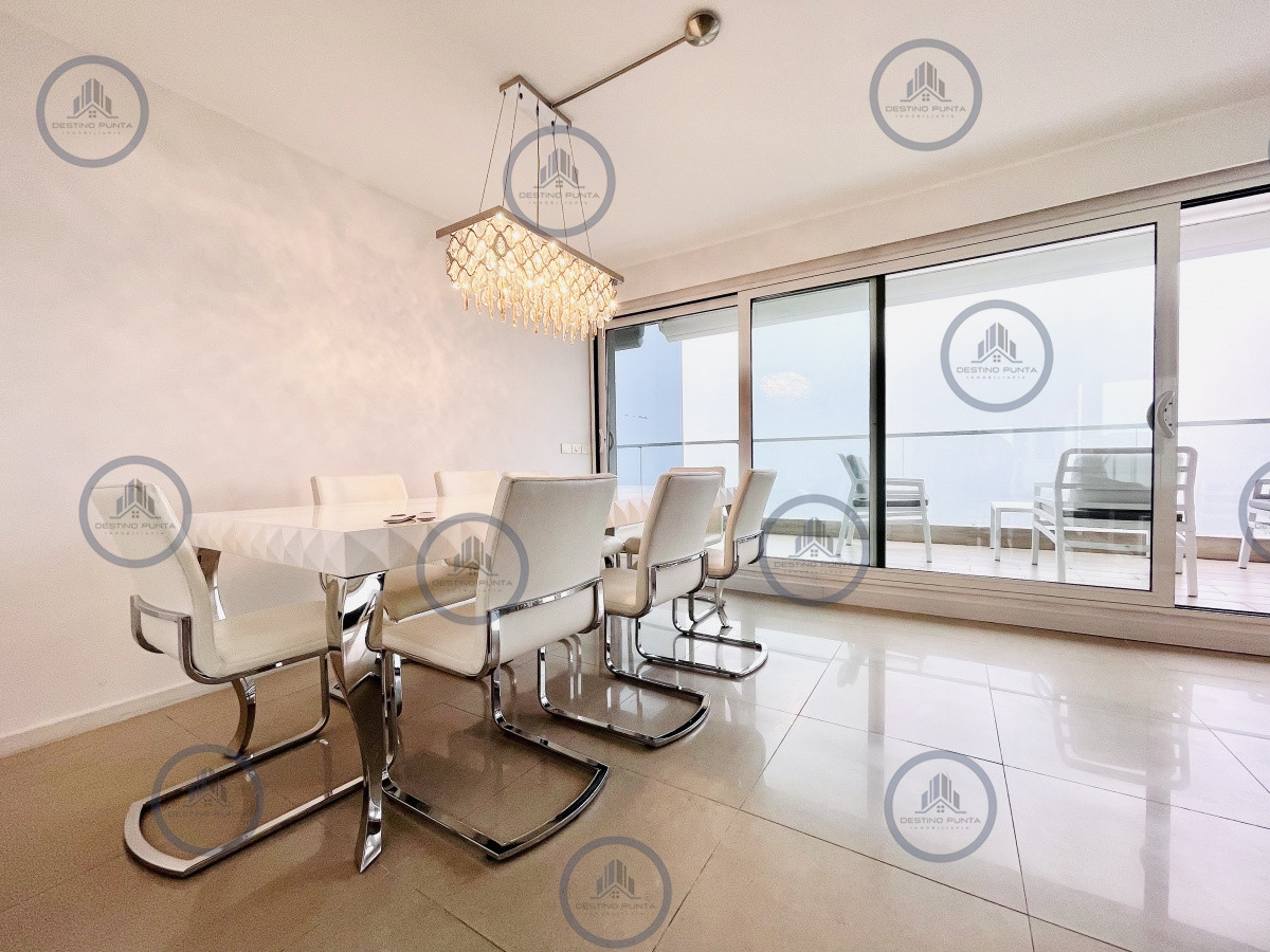 Apartamento ID.159 - Moderno Apartamento de 3 Suites en Playa Mansa con Vista al Mar