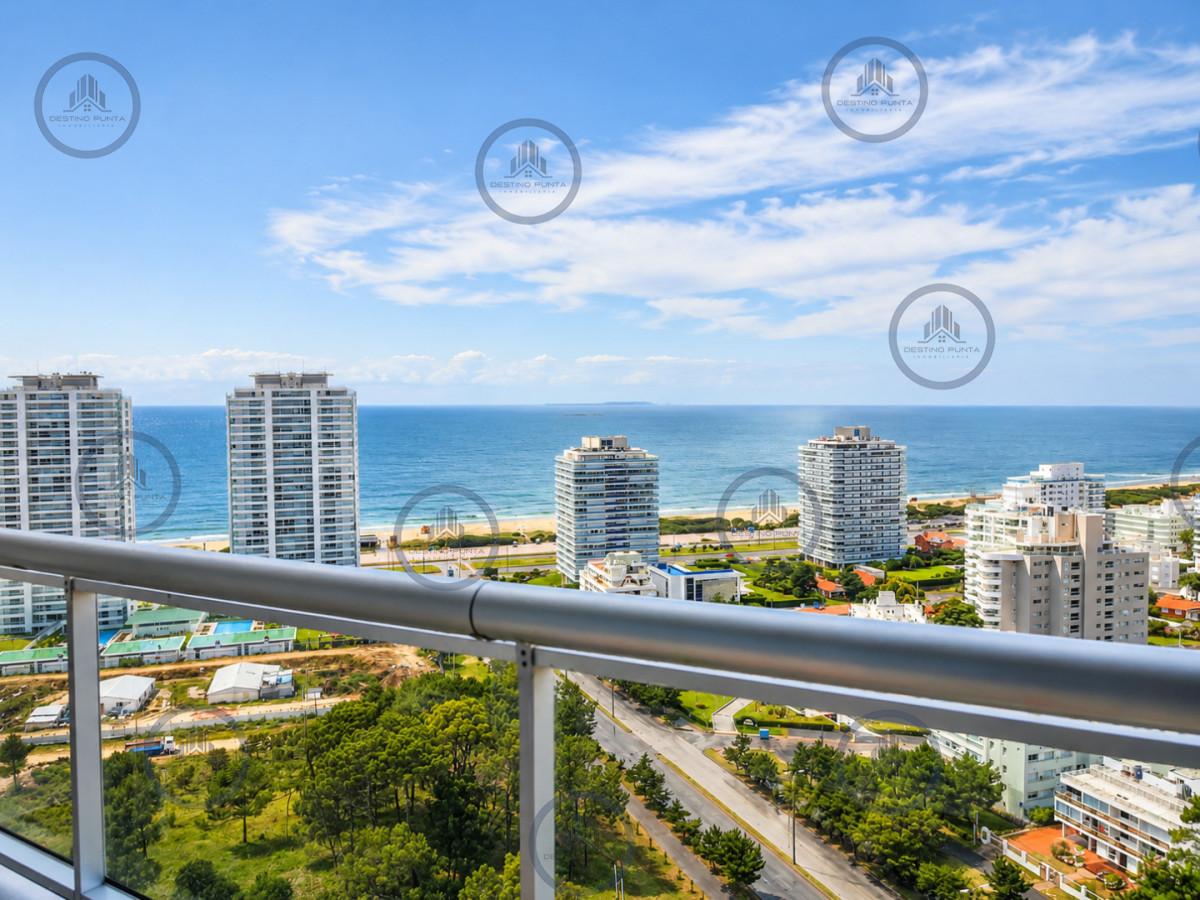 Apartamento ID.1121 - Moderno Apartamento Penthouse con Parrillero en torre One, Playa Brava Punta del Este