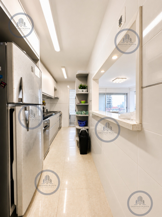 Apartamento ID.2025 - Apartamento en Venta, Península de Punta del Este. 3 Dormitorios con vista, reciclado 