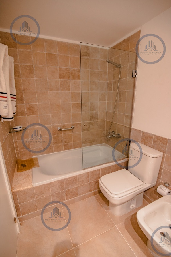 Apartamento ID.557 - Venta de apartamento de dos dormitorios con parrillero exclusivo, Punta Ballena