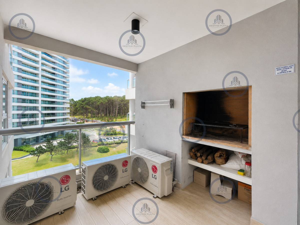 Apartamento ID.2893 - Apartamento de 2 dormitorios y parrillero en Playa Brava alquiler de temporada 