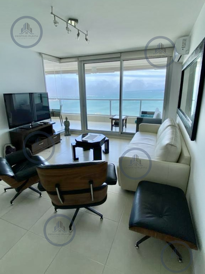 Apartamento ID.1750 - Excelente Apartamento de 2 Dormitorios en Playa Mansa - Punta del Este