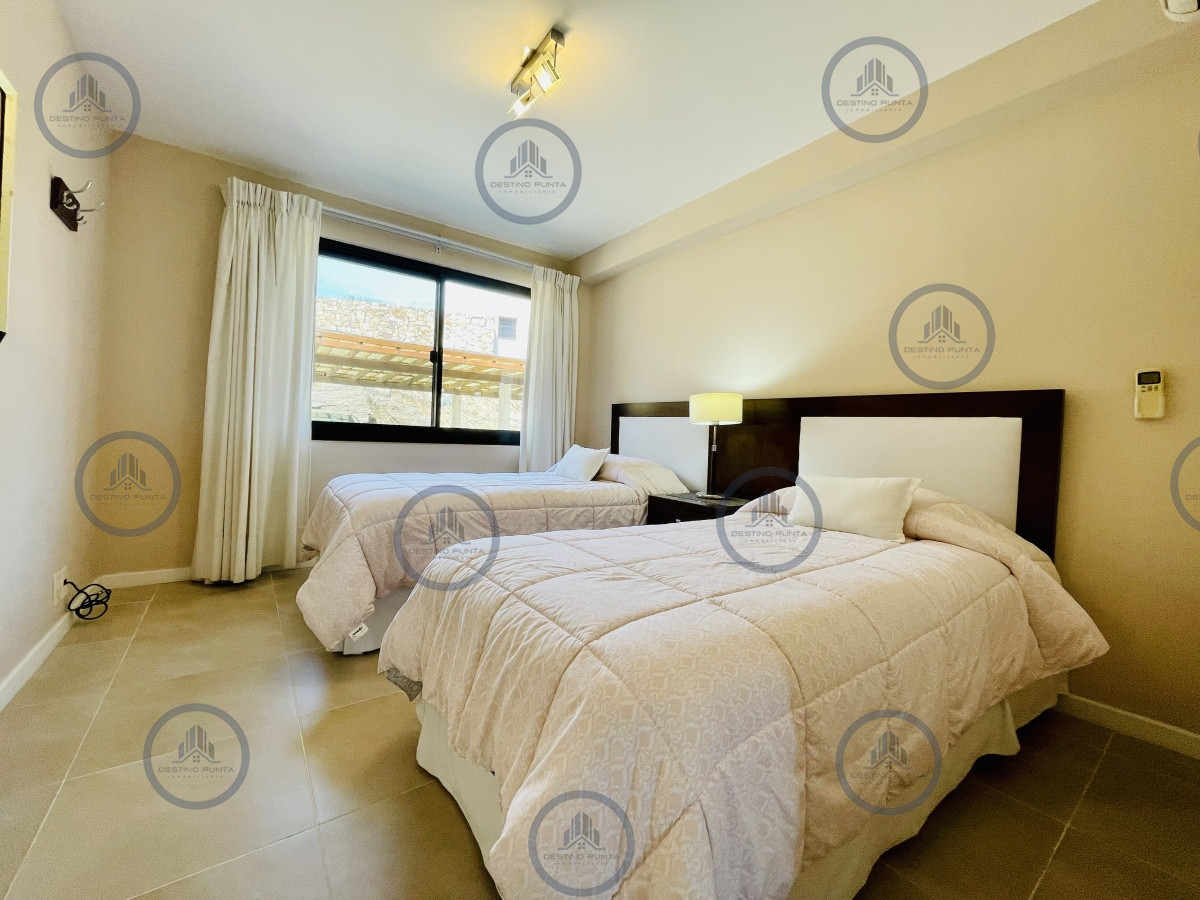 Apartamento ID.928 - Alquiler temporario de apartamento de dos dormitorios con parrillero de uso exclusivo en Punta Ballena