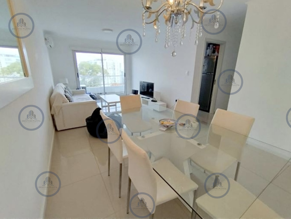 Apartamento ID.2106 - Apartamento de 3 Dormitorios y Parrillero en Playa Brava - Punta del Este